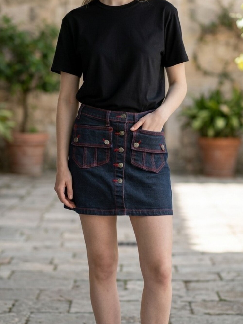 GAZOZ Jeans Dark Wash Button-Front Denim Mini Skirt with Pocket Detail Size 7/8